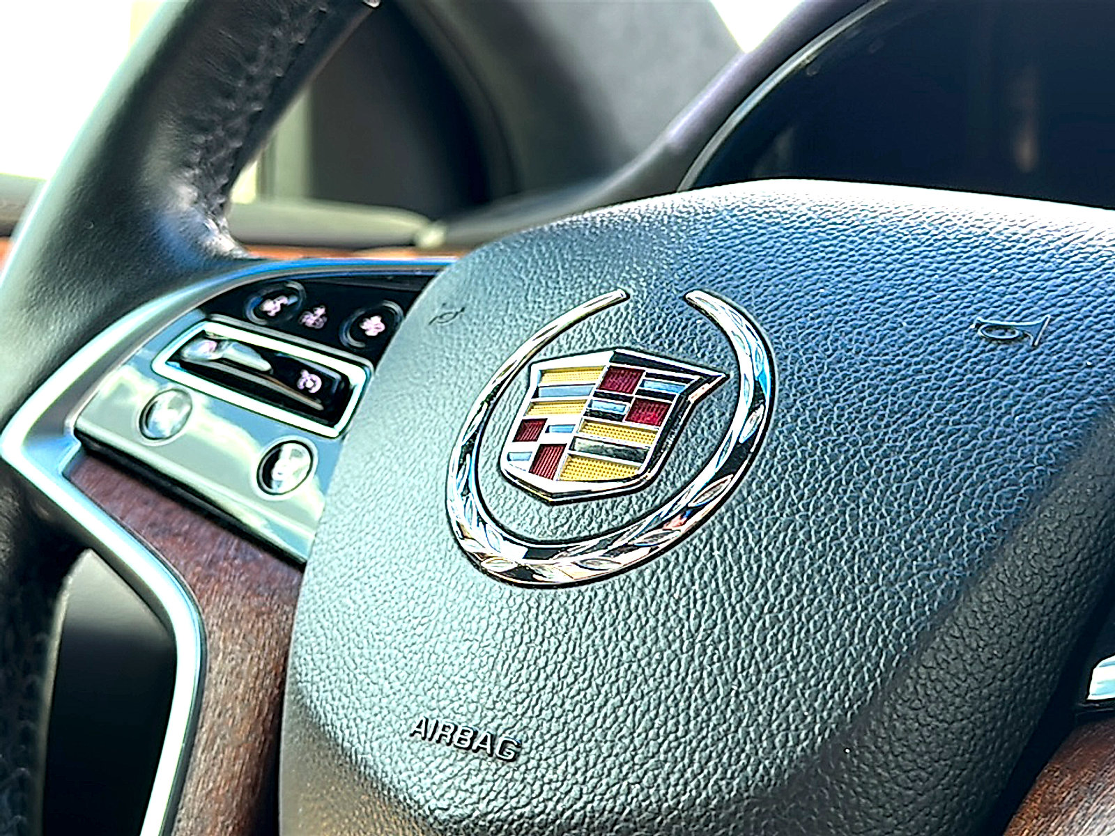 Used 2015 Cadillac XTS Luxury w/ Driver Awareness Package FWD image 31