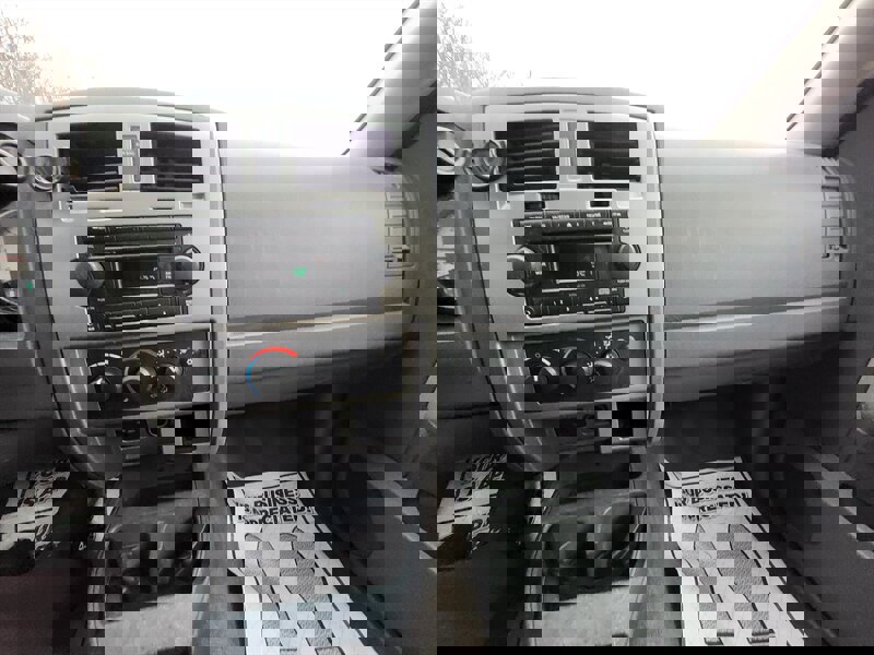 Used 2007 Dodge Dakota SLT w/ Trailer Tow Group image 18