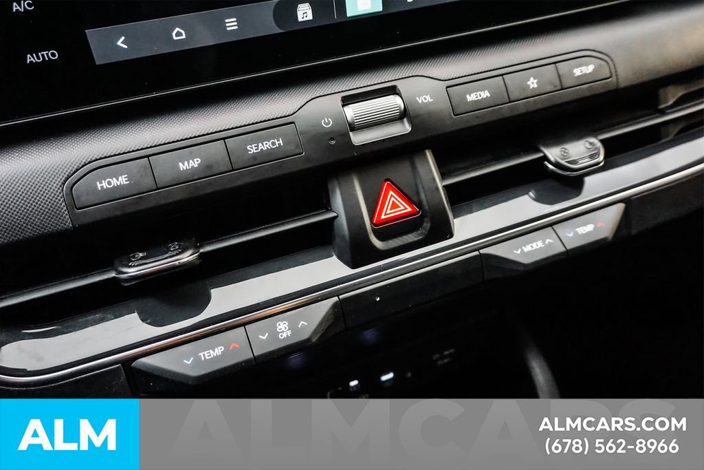 Used 2025 Kia K4 EX image 39