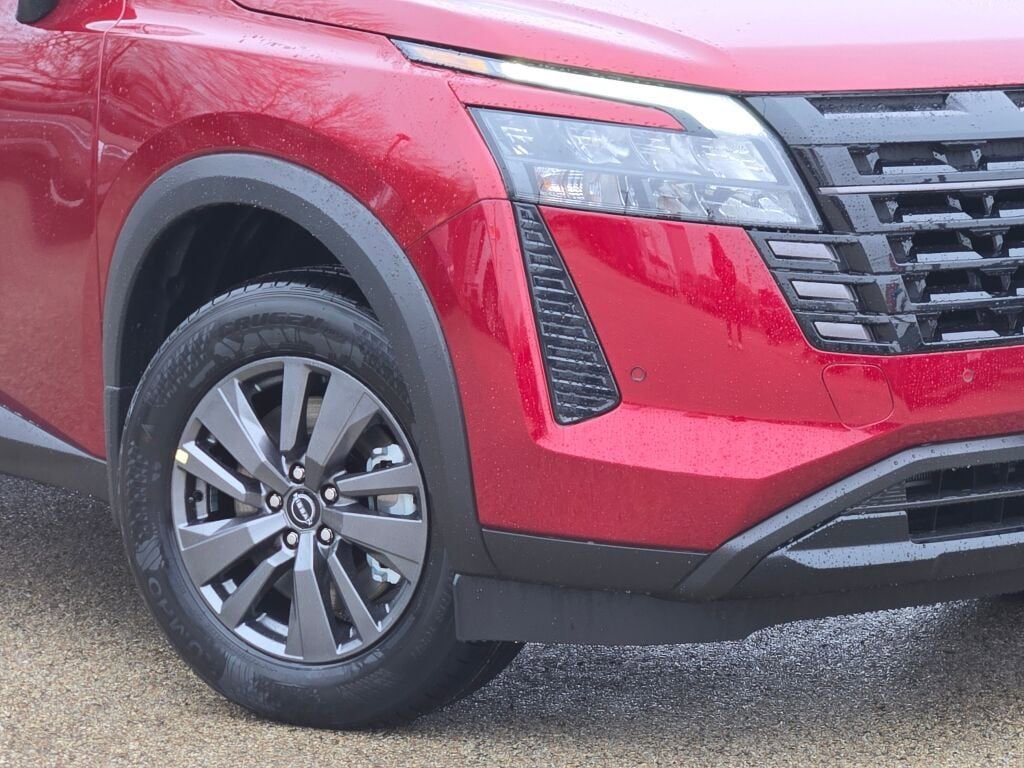 New 2026 Nissan Pathfinder SV w/ SV Premium Package image 3