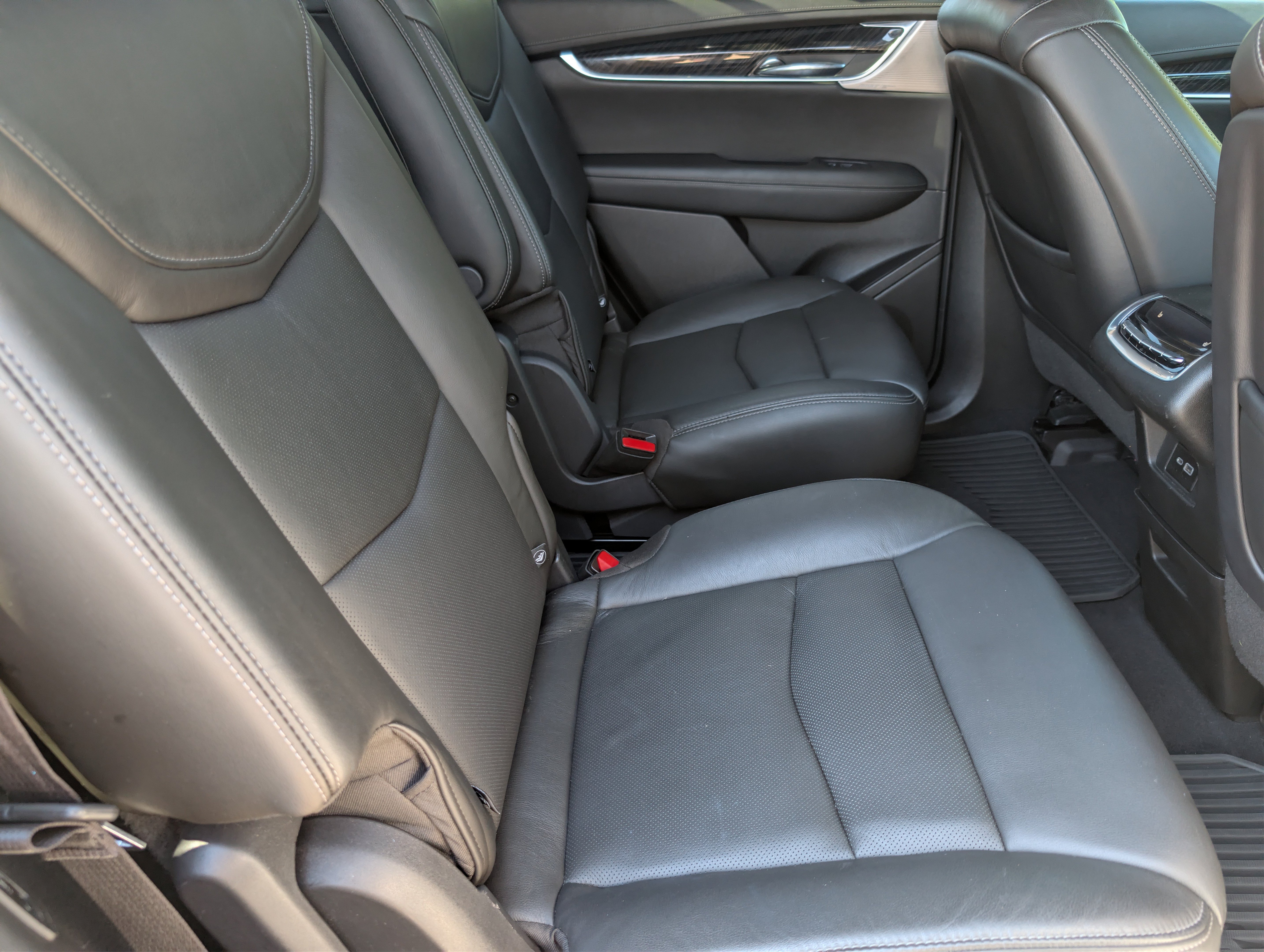 Used 2020 Cadillac XT6 Premium Luxury FWD image 35