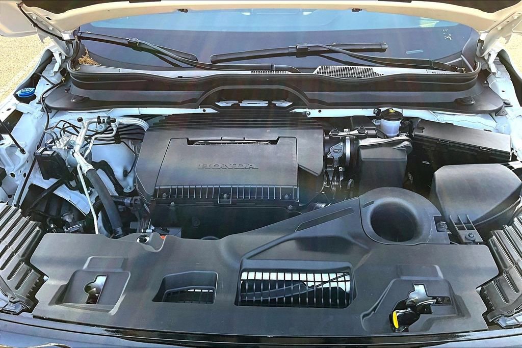 Certified 2025 Honda Pilot TrailSport image 22