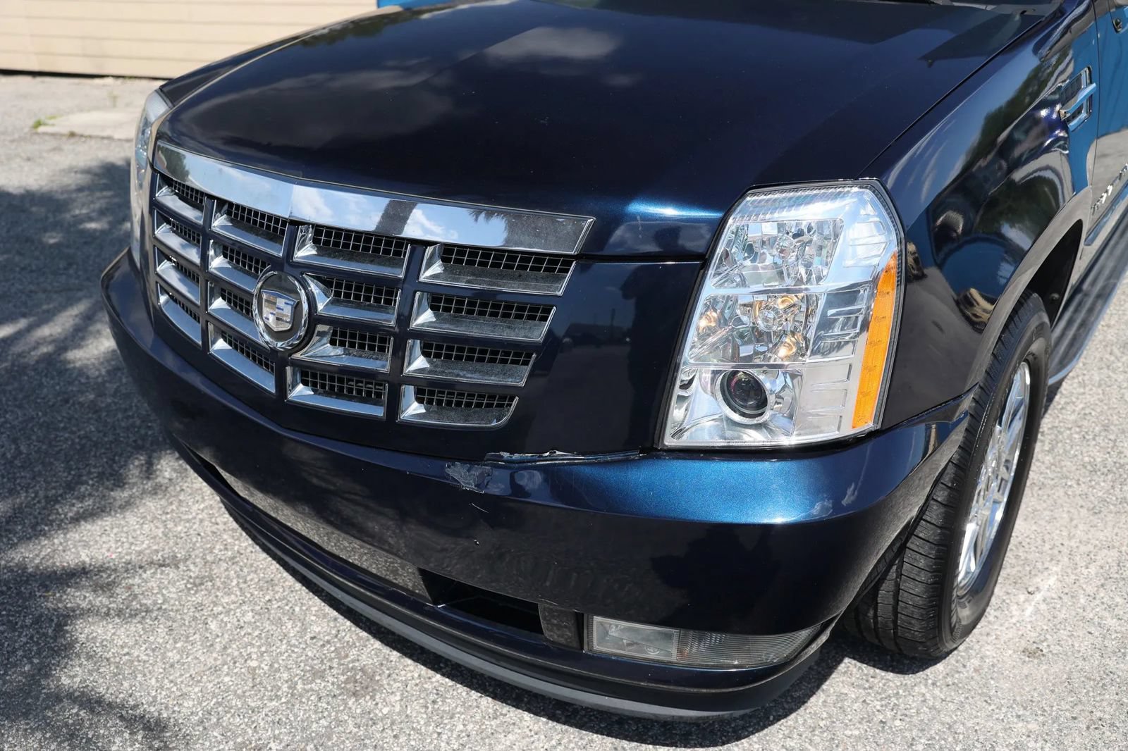 Used 2007 Cadillac Escalade ESV AWD w/ Information Package image 28