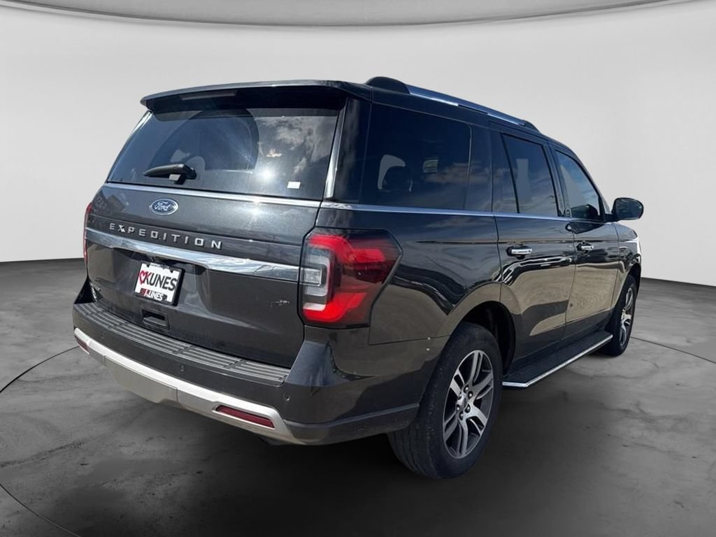 Used 2022 Ford Expedition Limited AWD/4WD image 11