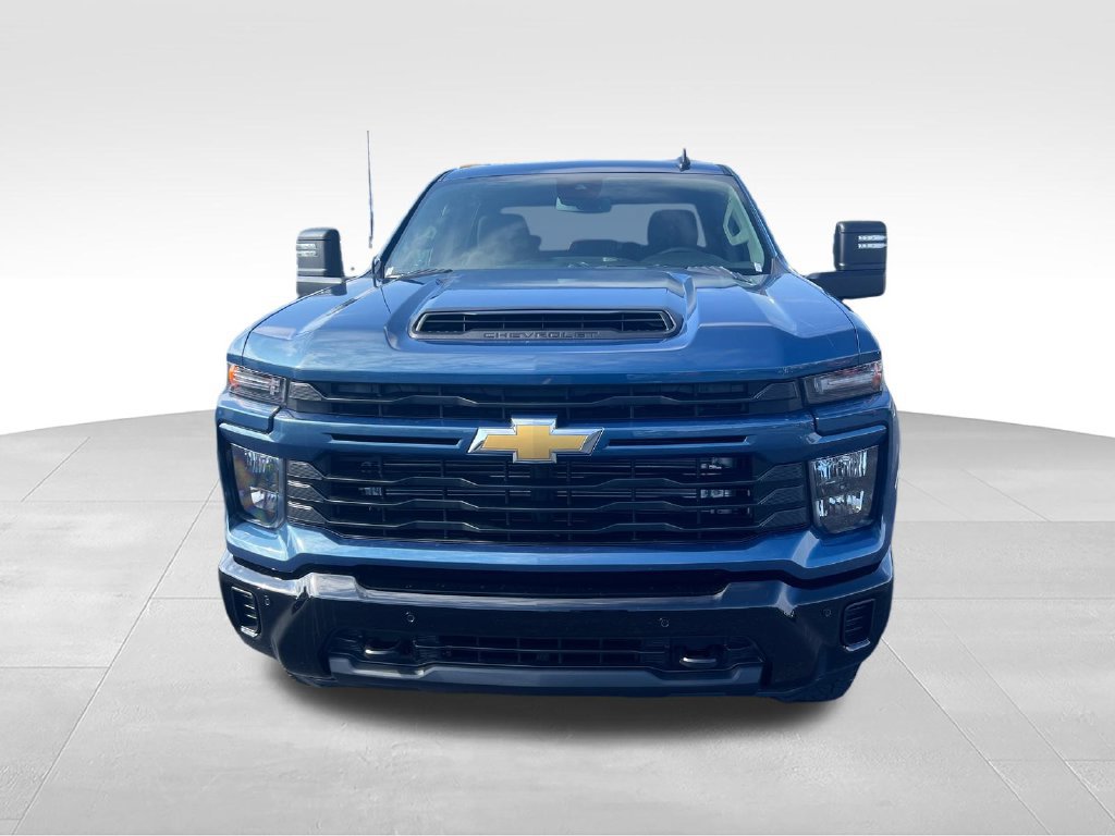 New 2026 Chevrolet Silverado 2500 Custom w/ Custom Value Package AWD/4WD image 8
