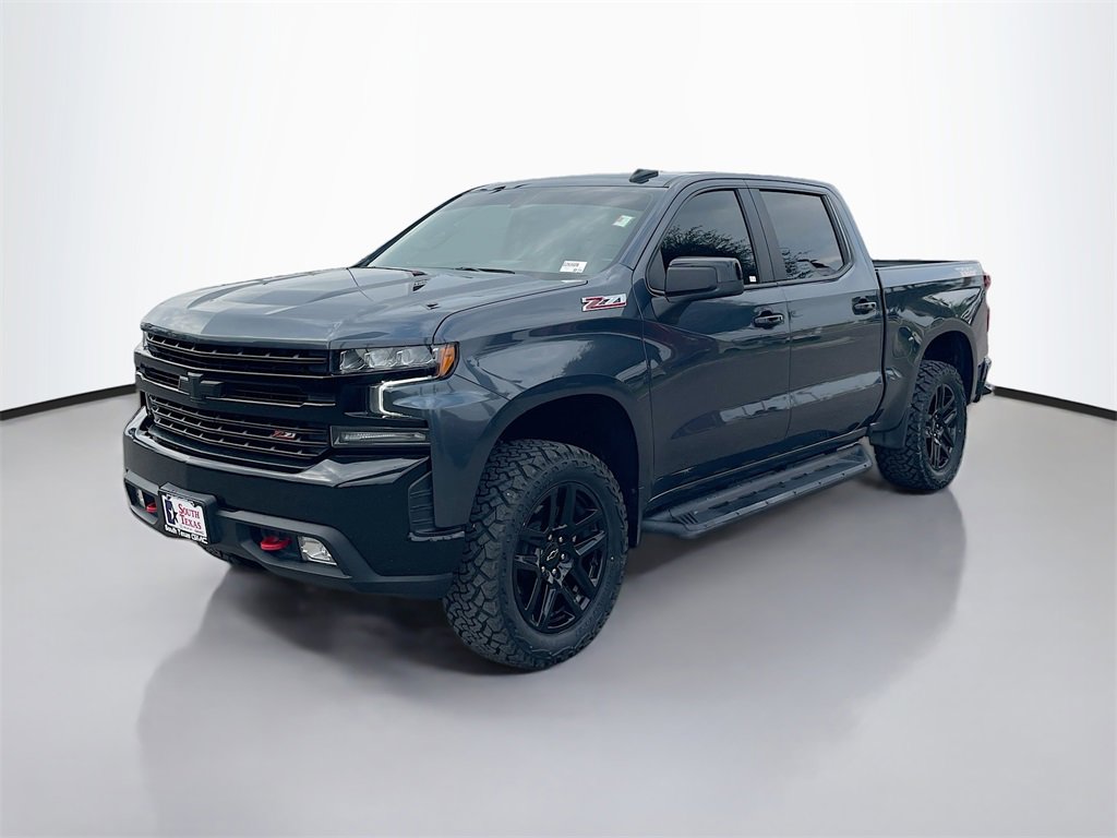 Used 2021 Chevrolet Silverado 1500 LT Trail Boss w/ LPO, Dark Essentials Package image 3