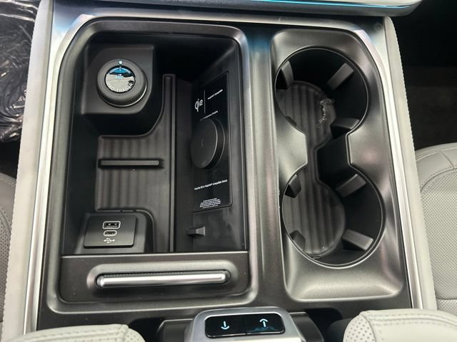 New 2027 Ford Expedition Platinum w/ Platinum Ultimate Package AWD/4WD image 16