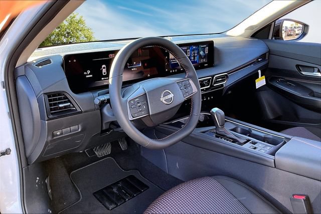 New 2026 Nissan Sentra SR w/ Floor Mat Package FWD image 7