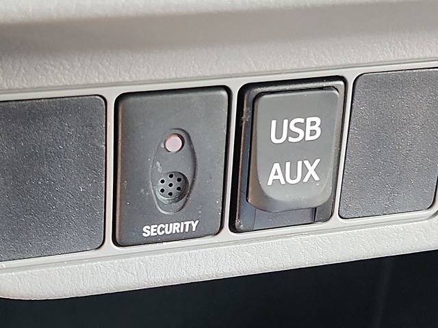Used 2013 Toyota Tacoma 4x4 Double Cab w/ TRD Sport Pkg image 23