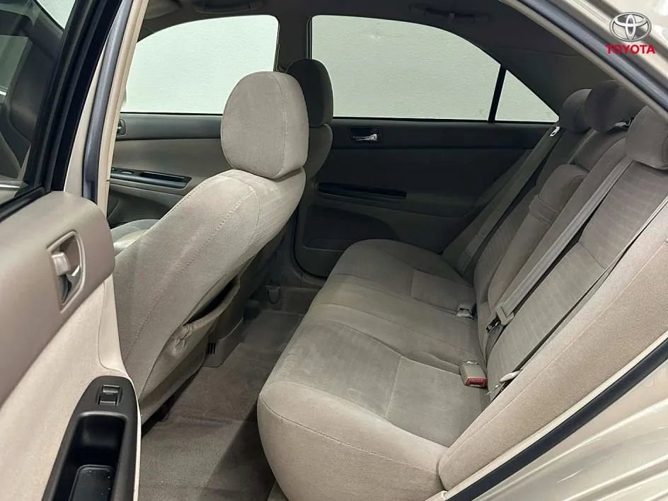 Used 2005 Toyota Camry LE image 20
