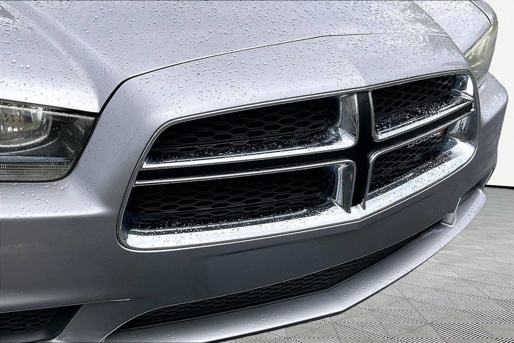 Used 2014 Dodge Charger SE RWD image 35