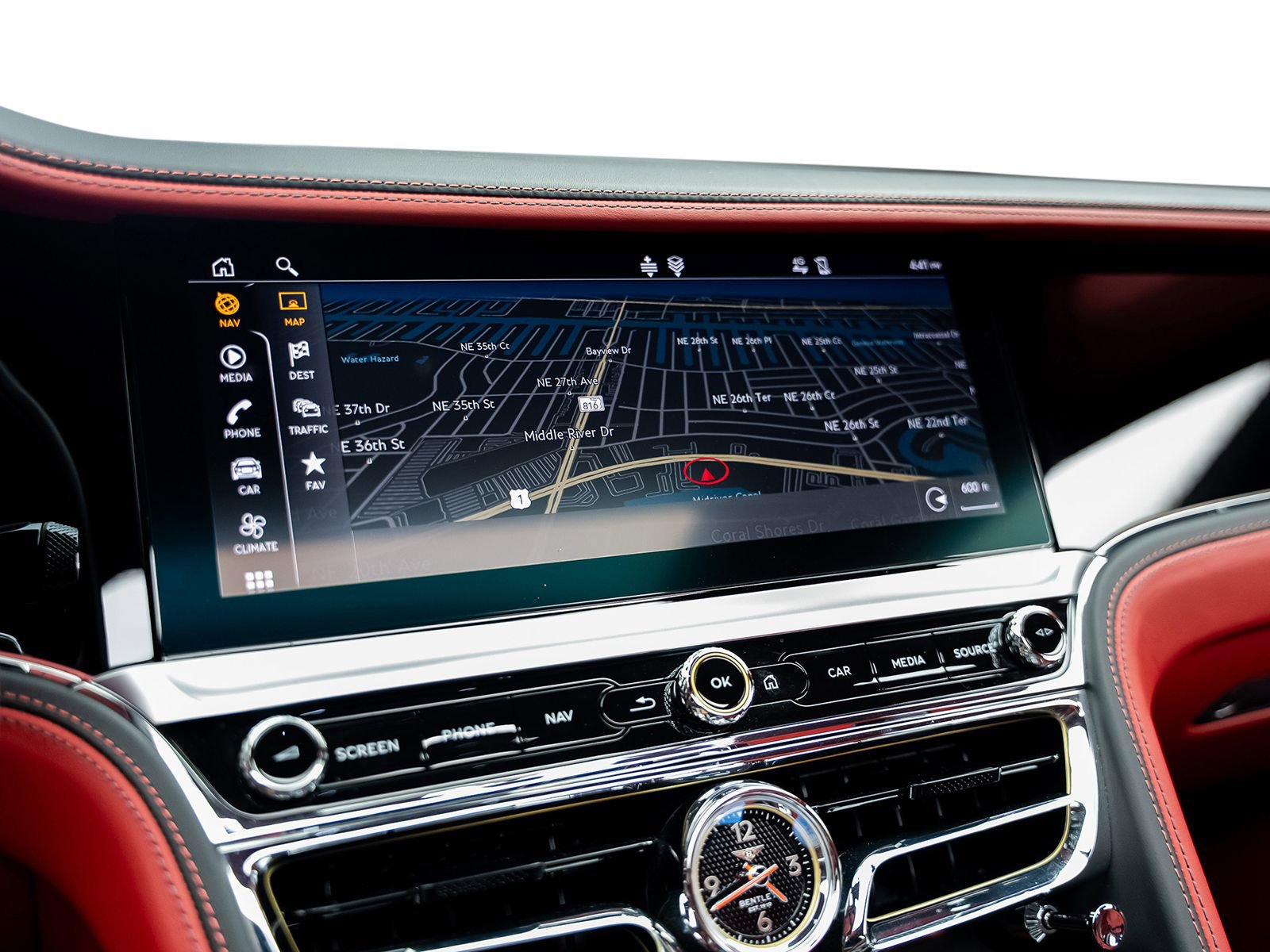 Used 2022 Bentley Flying Spur V8 image 48