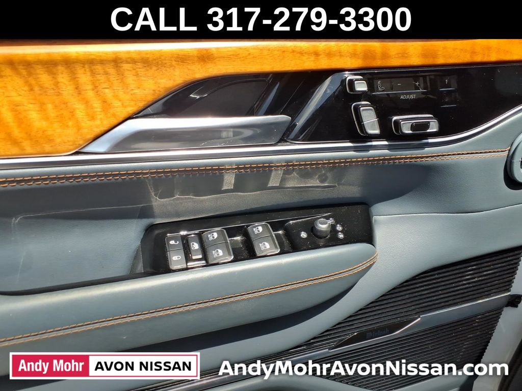 Used 2022 Jeep Grand Wagoneer Series II w/ Premium Group II AWD/4WD image 14