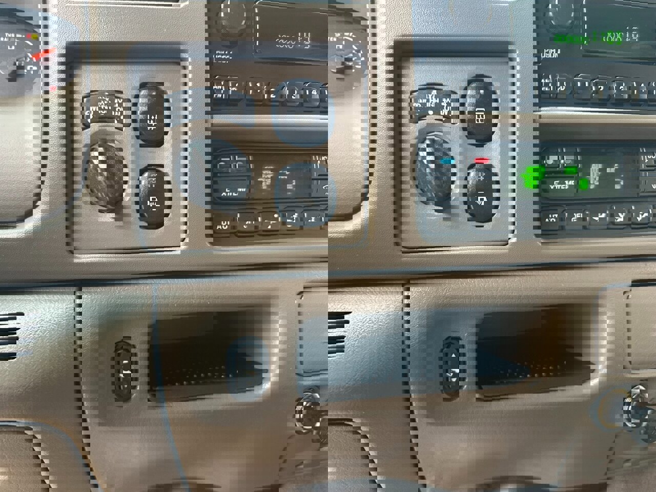 Used 2003 Ford Excursion Limited image 19