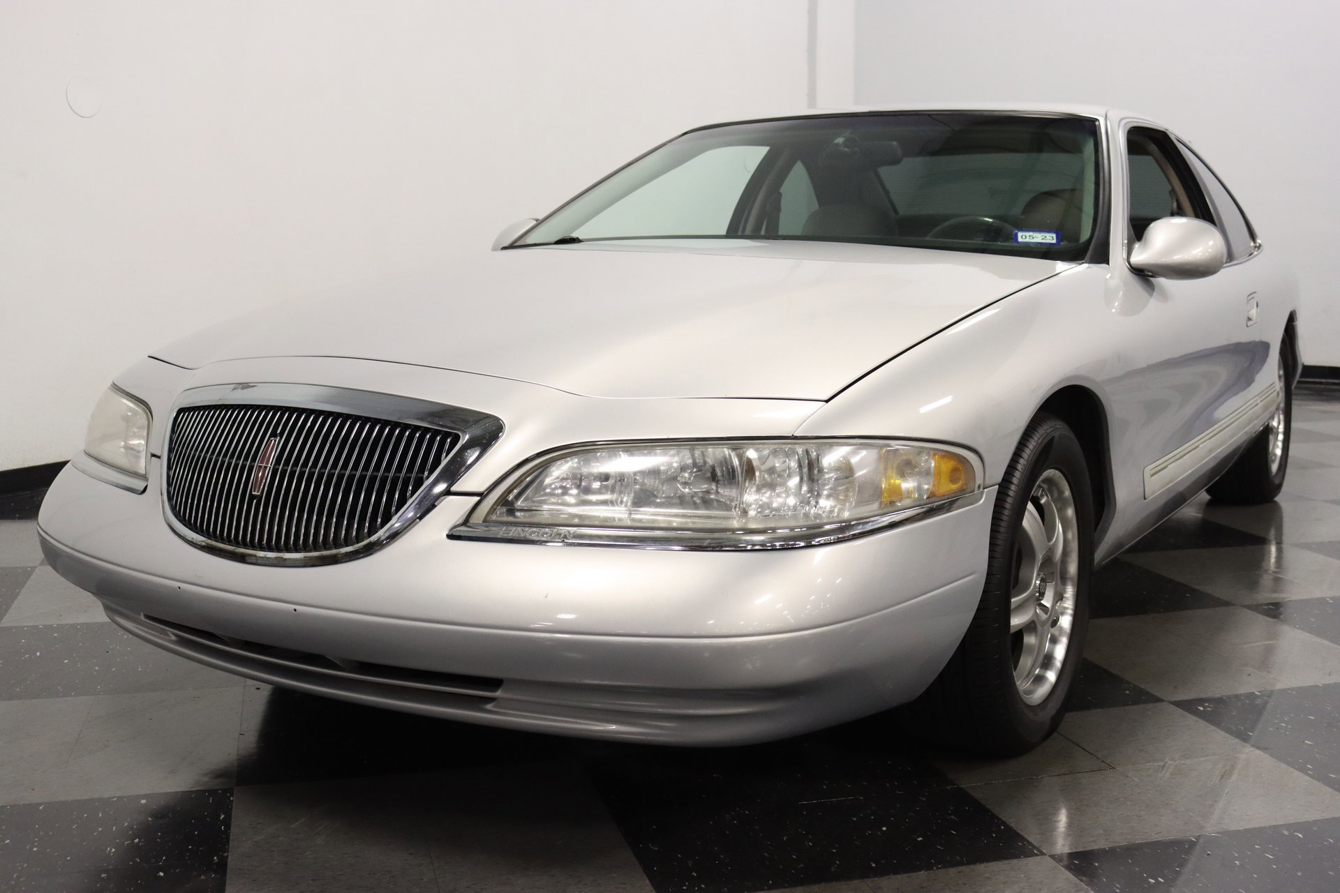 Used 1998 Lincoln Mark VIII RWD image 21