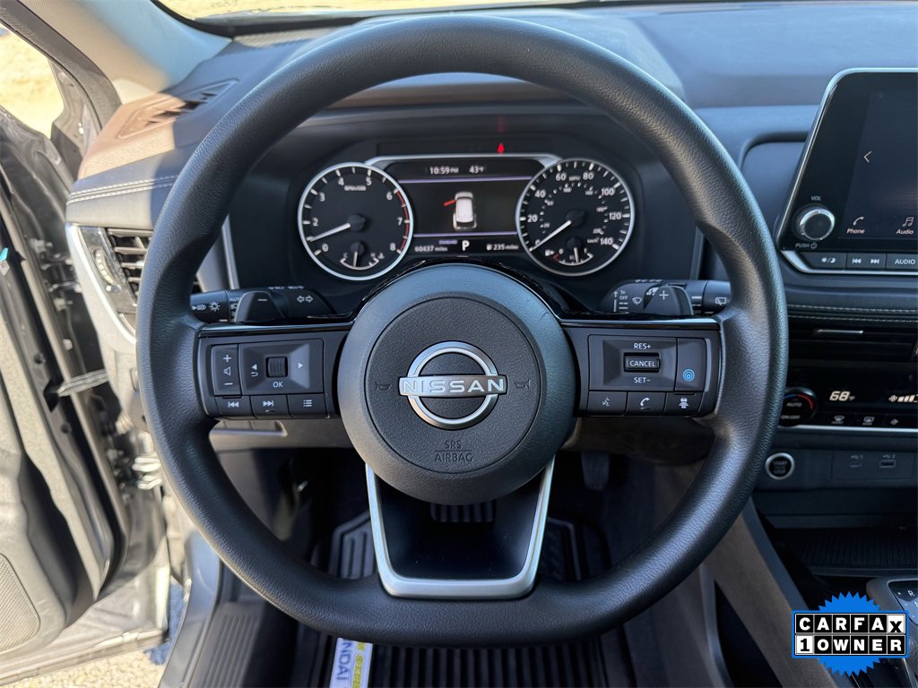 Used 2022 Nissan Rogue SV image 25