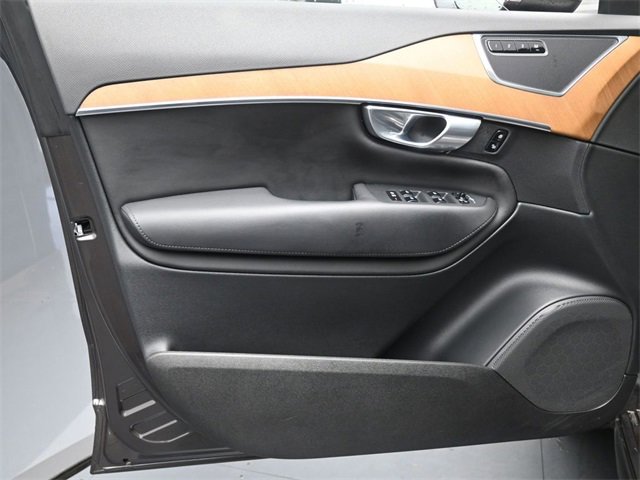 Used 2024 Volvo XC90 B5 Plus image 20