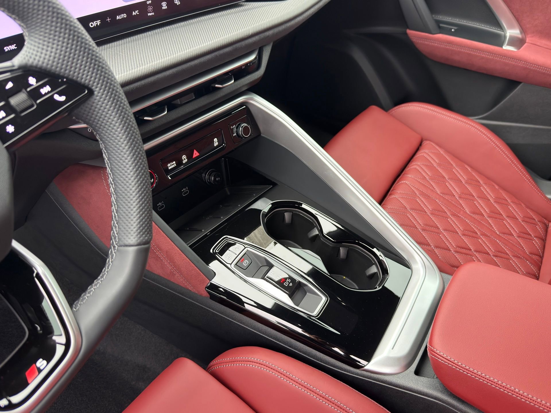 New 2026 Audi SQ5 Prestige AWD/4WD image 12