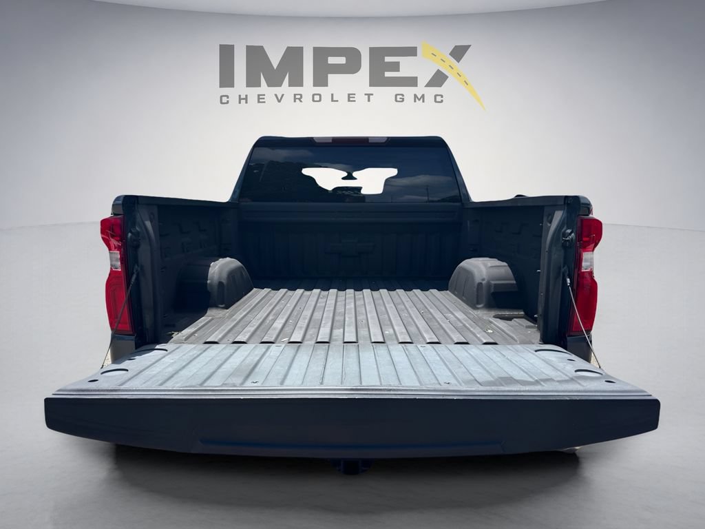 Used 2020 Chevrolet Silverado 1500 Custom w/ Custom Value Package AWD/4WD image 25