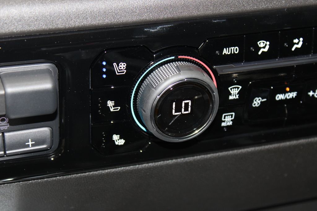 New 2026 Chevrolet Silverado 1500 High Country w/ High Country Premium Package image 44