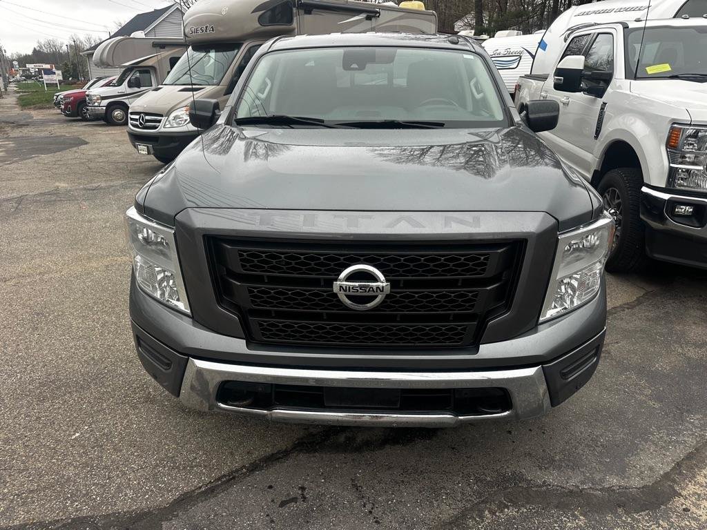 Used 2021 Nissan Titan SV w/ SV Convenience Package AWD/4WD image 8