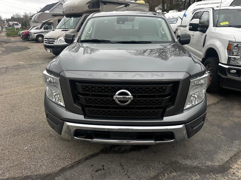 Used 2021 Nissan Titan SV w/ SV Convenience Package AWD/4WD image 8