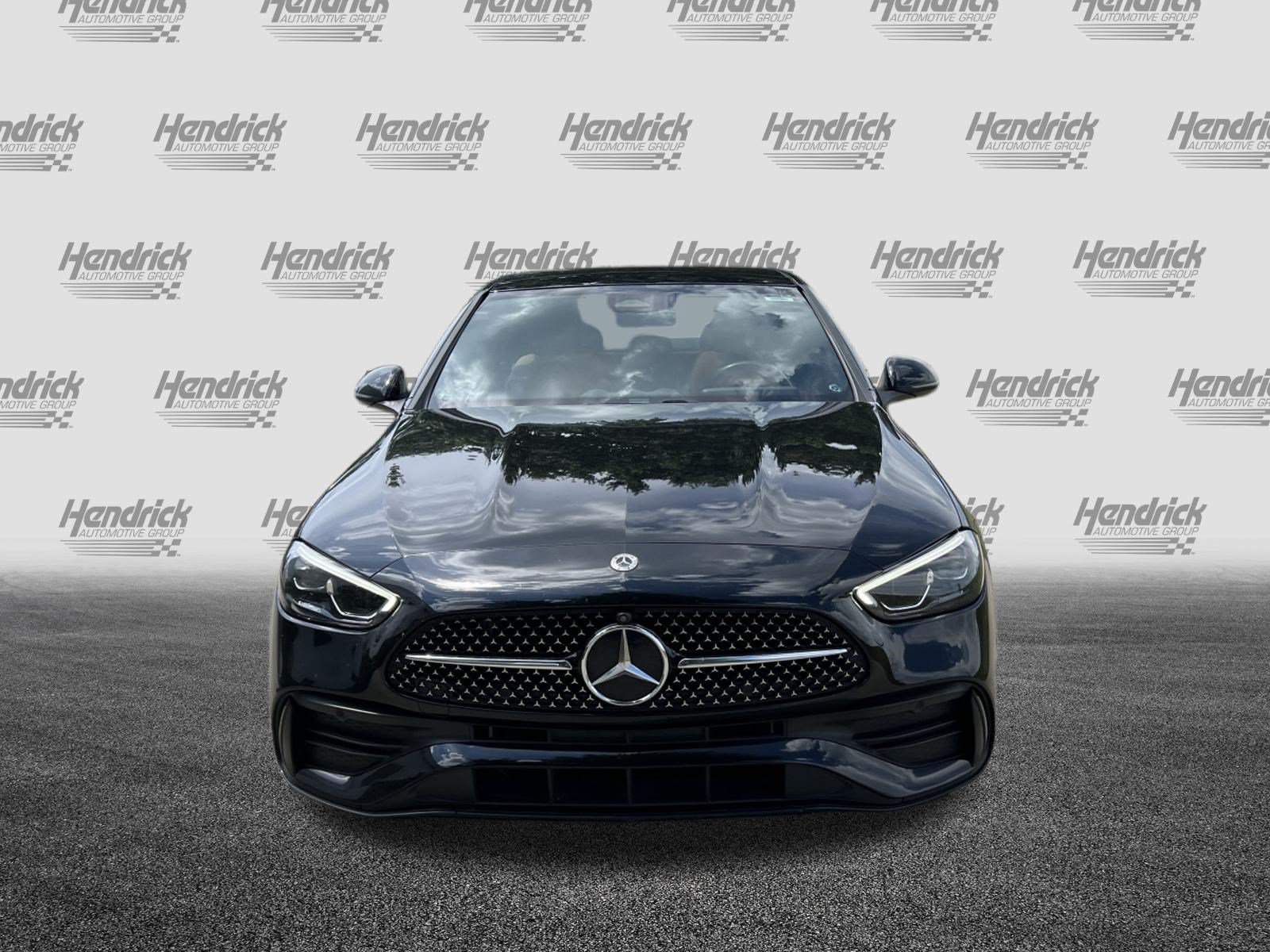 Used 2023 Mercedes-Benz C 300 4MATIC Sedan image 3