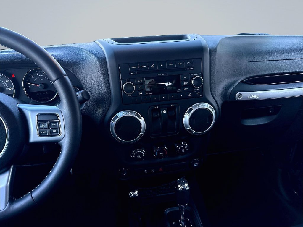 Used 2013 Jeep Wrangler Sport AWD/4WD image 15