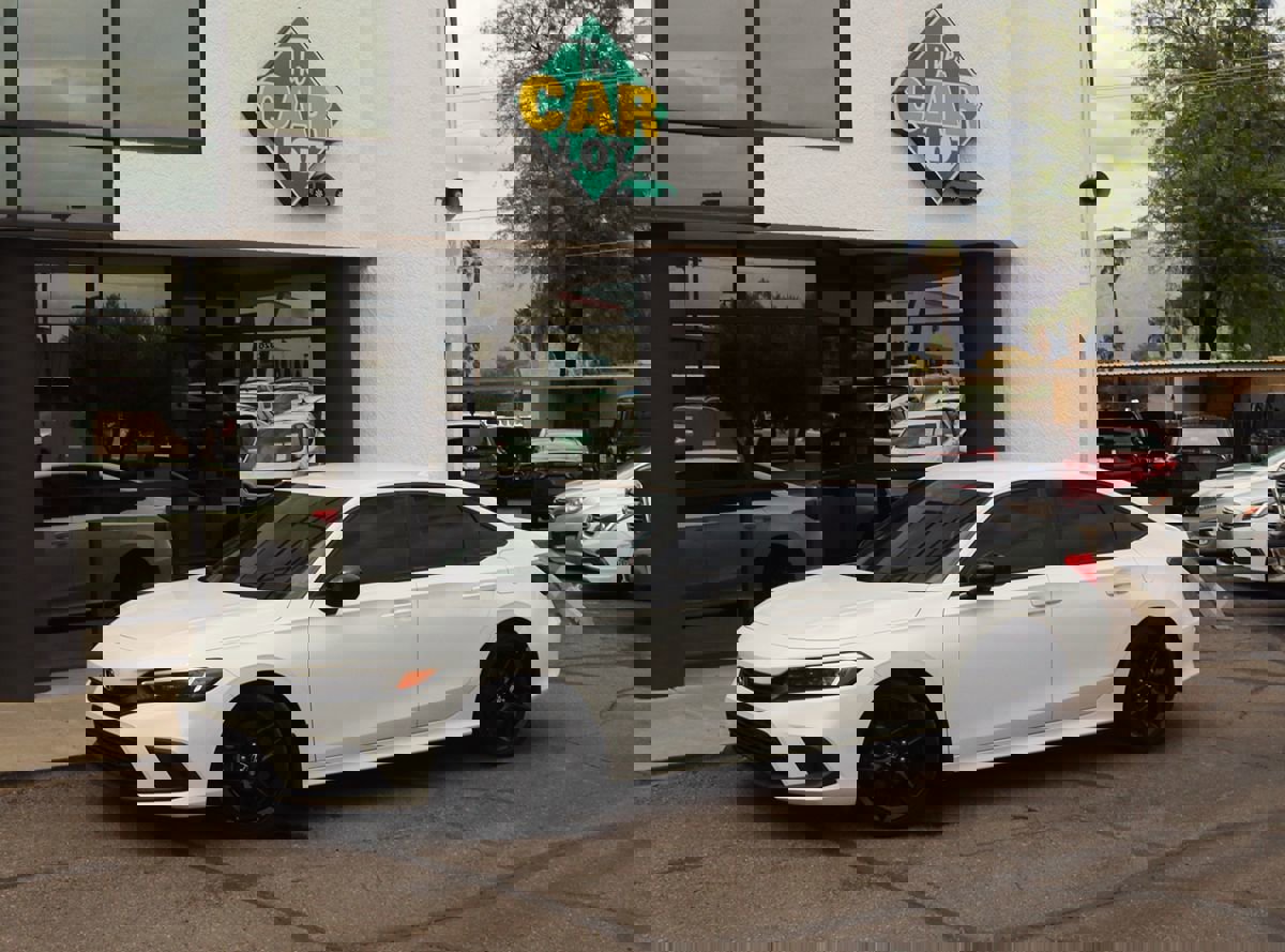 Used 2024 Honda Civic Sport image 3