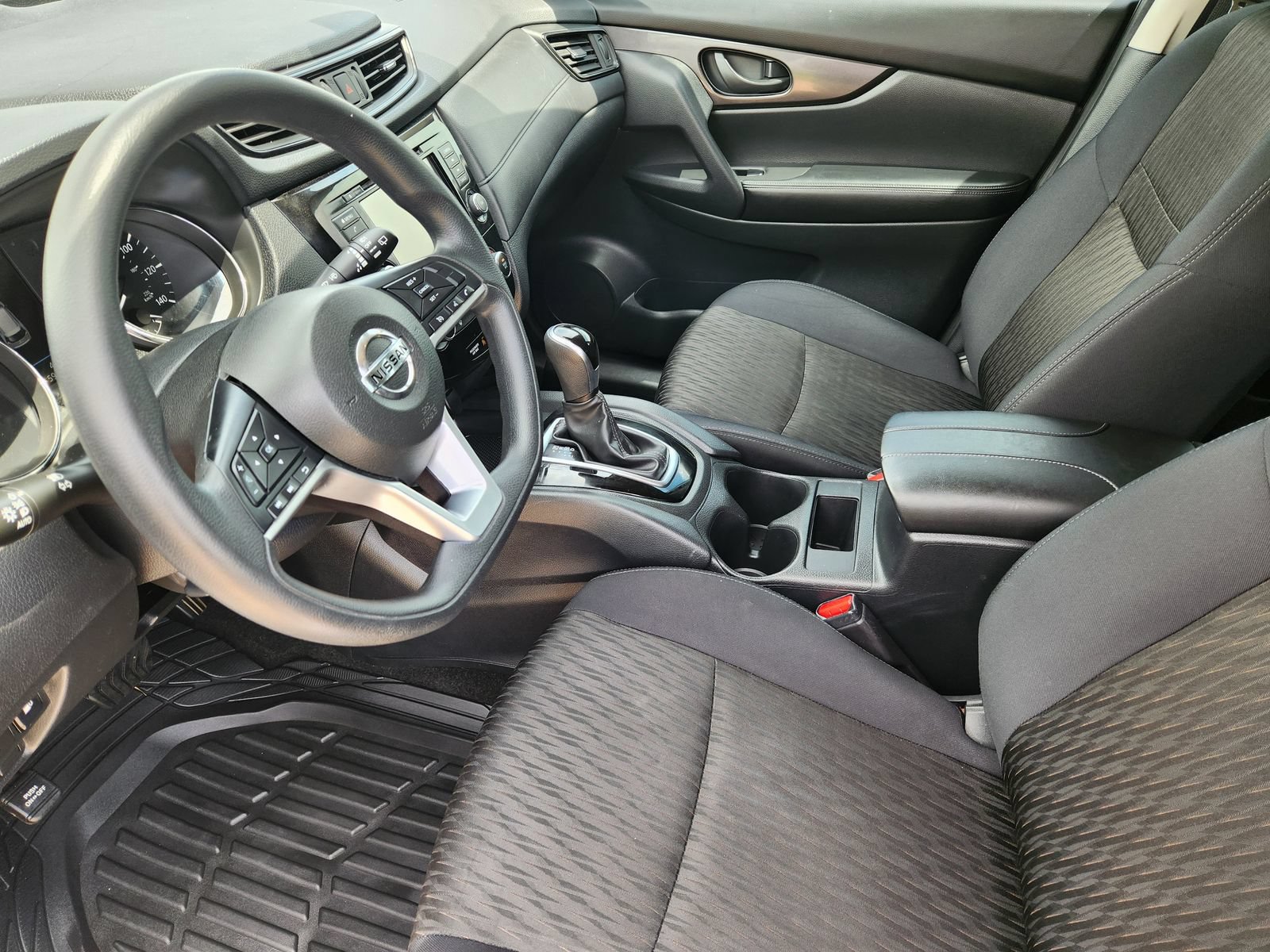 Used 2019 Nissan Rogue S FWD image 17