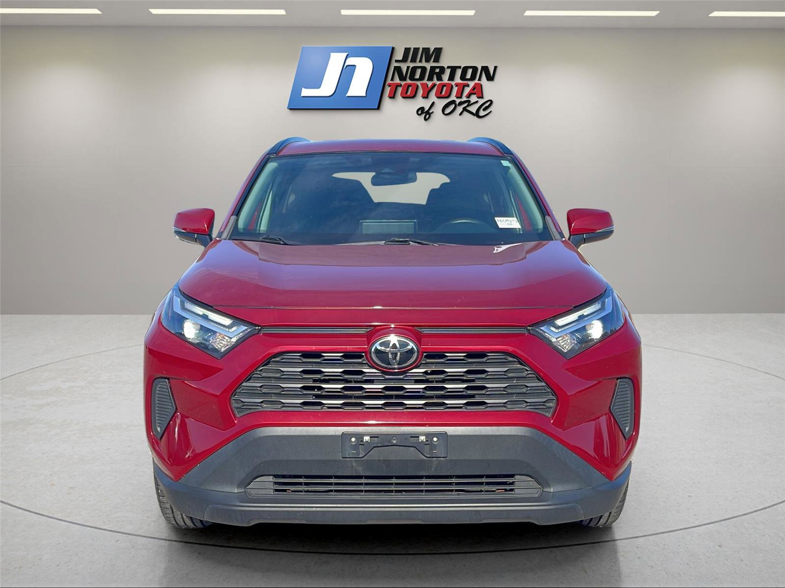 Used 2023 Toyota RAV4 XLE image 2