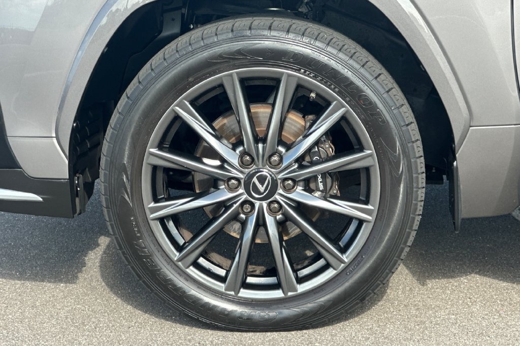 Used 2023 Lexus LX 600 F Sport AWD/4WD image 26