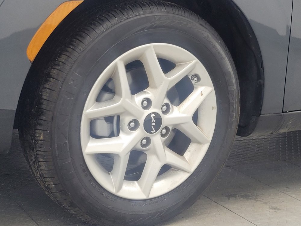 Used 2025 Kia Soul LX image 31