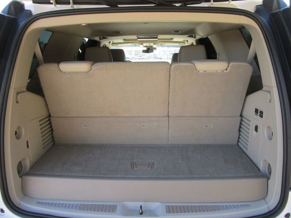 Used 2020 Cadillac Escalade Luxury image 17