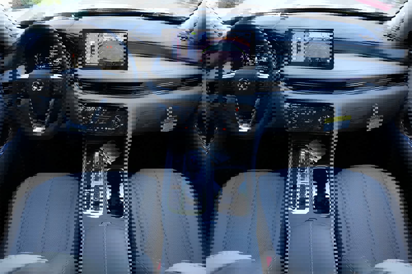 New 2026 INFINITI QX60 Luxe image 7