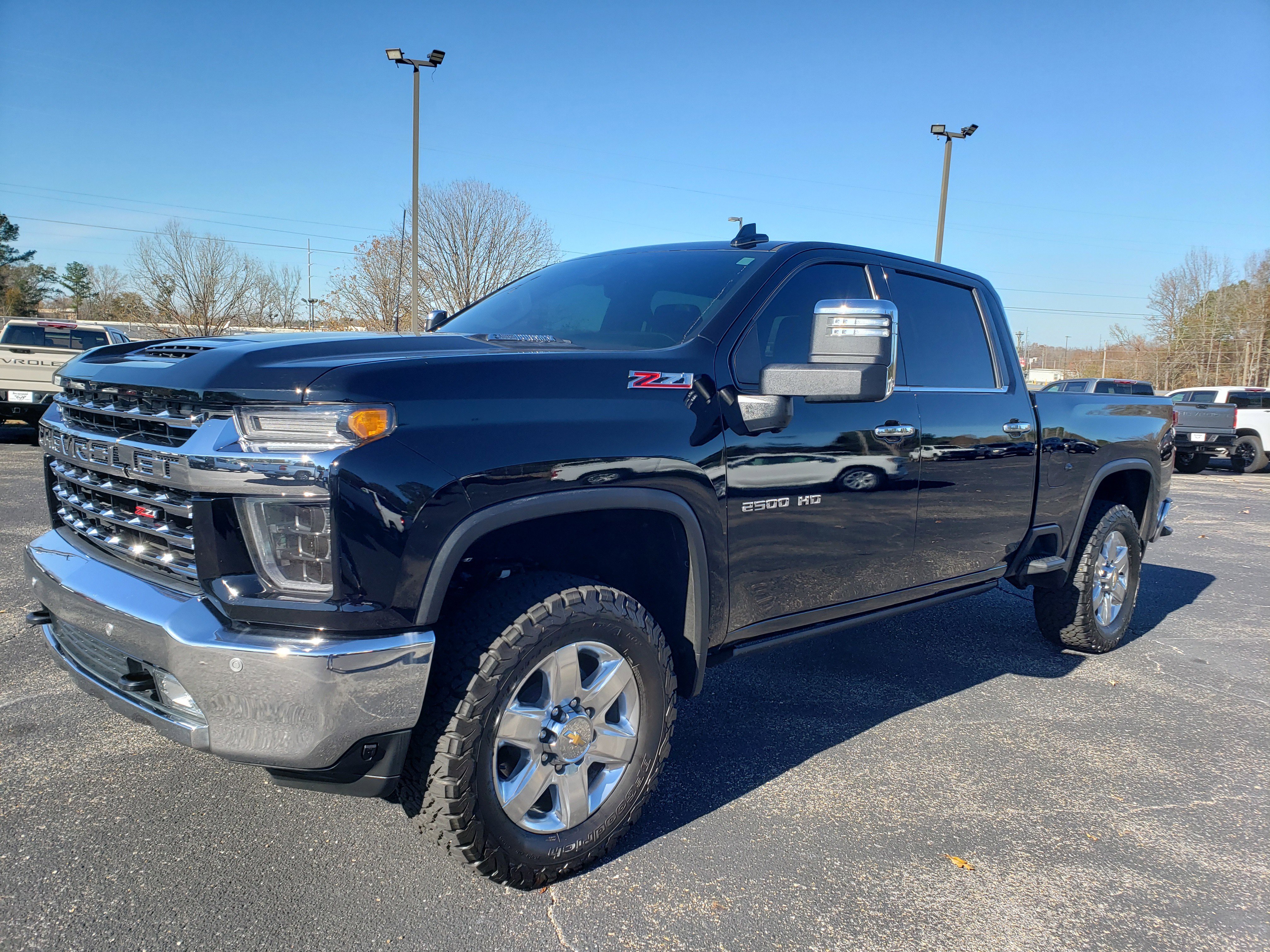 Used 2022 Chevrolet Silverado 2500 LTZ w/ LTZ Premium Package image 2