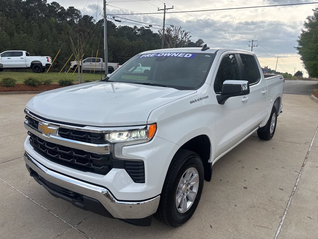 Certified 2026 Chevrolet Silverado 1500 LT AWD/4WD image 3
