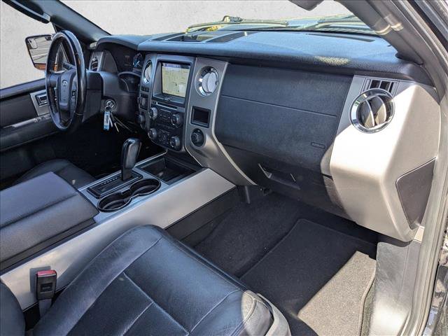Used 2016 Ford Expedition EL XLT w/ Equipment Group 202A AWD/4WD image 18