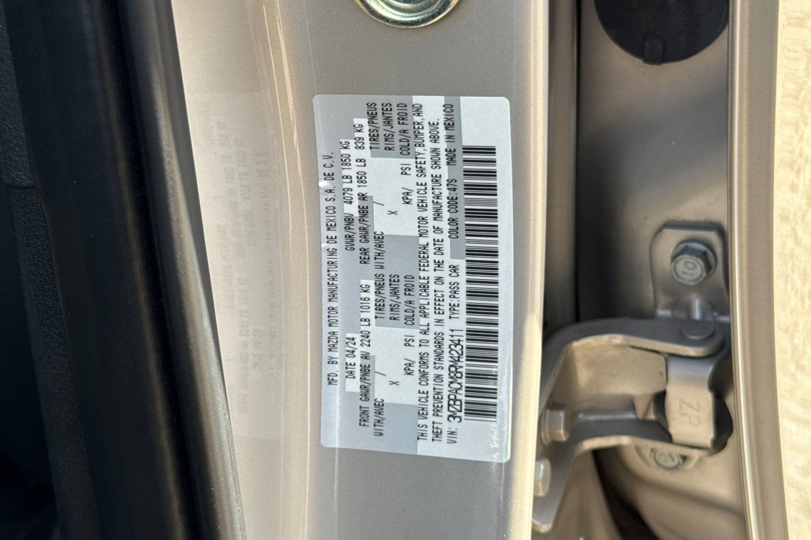 Used 2024 MAZDA MAZDA3 s image 27