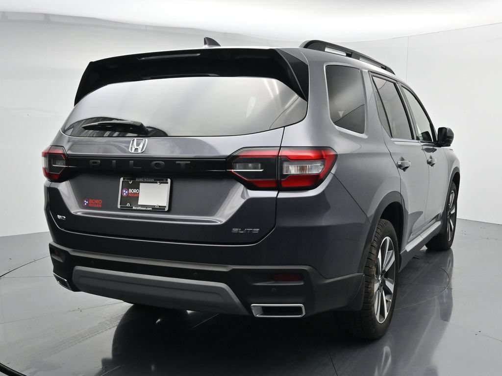 Used 2023 Honda Pilot Elite image 6