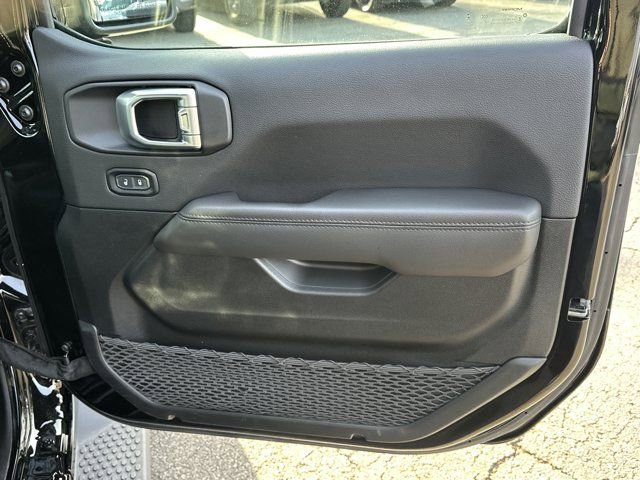 Certified 2023 Jeep Wrangler Altitude image 19