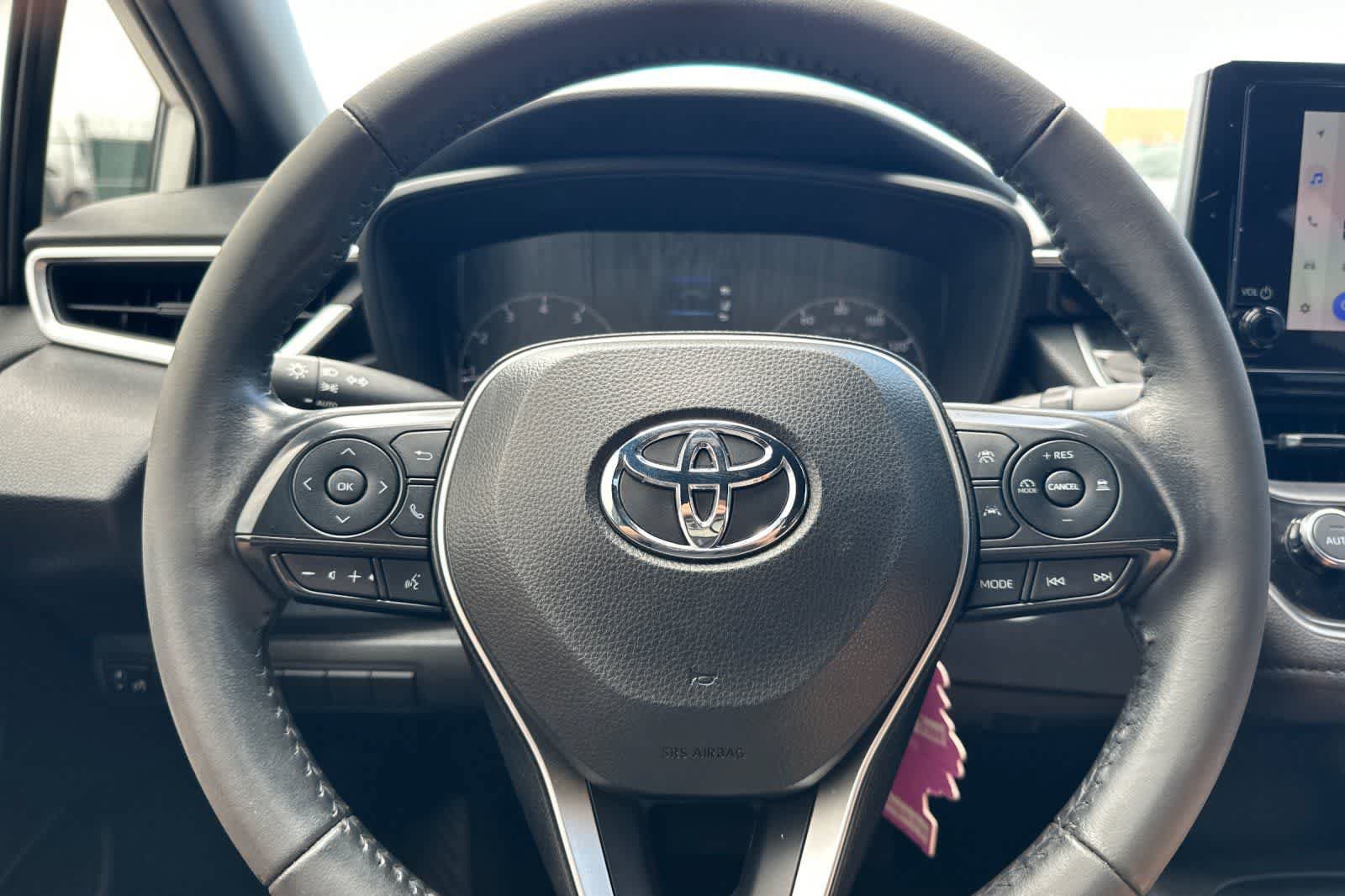 Used 2023 Toyota Corolla SE w/ SE Premium Package FWD image 24