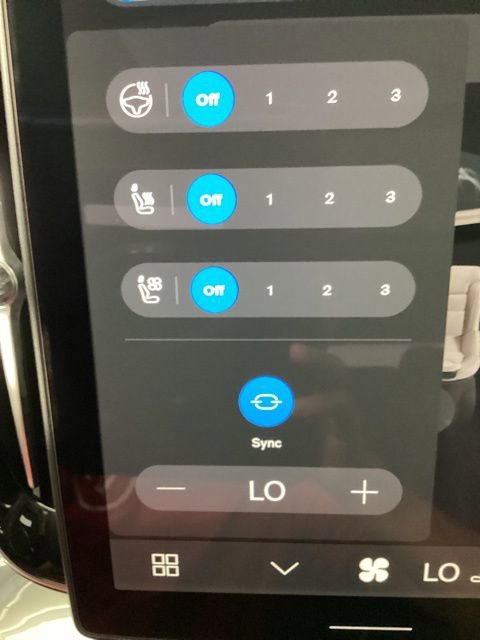 New 2026 Volvo XC90 B6 Ultra w/ Protection Package image 25