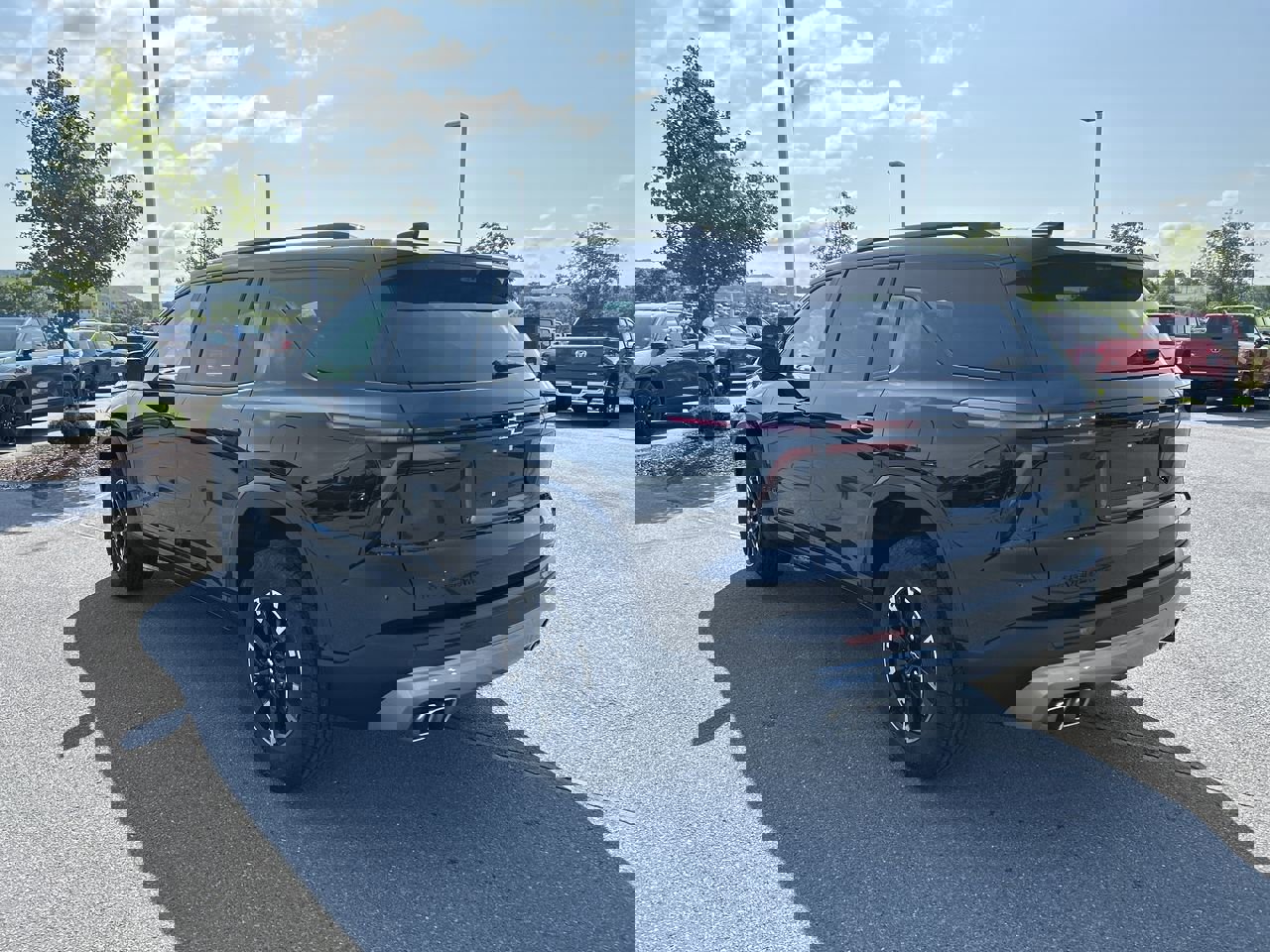 New 2025 Chevrolet Traverse Z71 w/ Enhanced Driving Package image 5