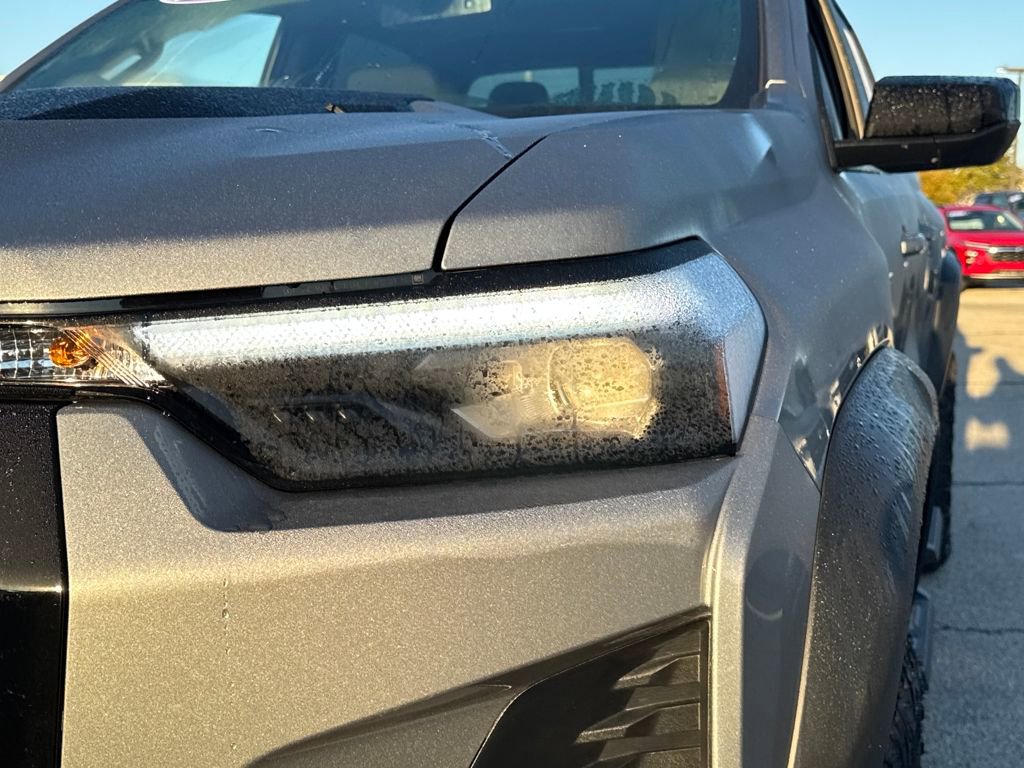 Used 2026 Chevrolet Colorado ZR2 image 10