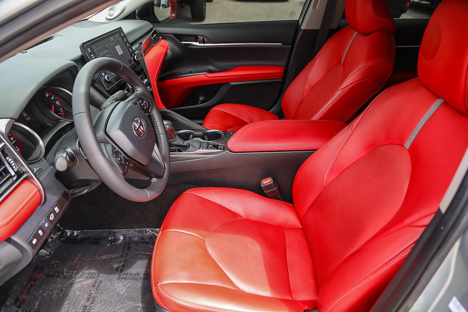 Used 2024 Toyota Camry XSE FWD image 17