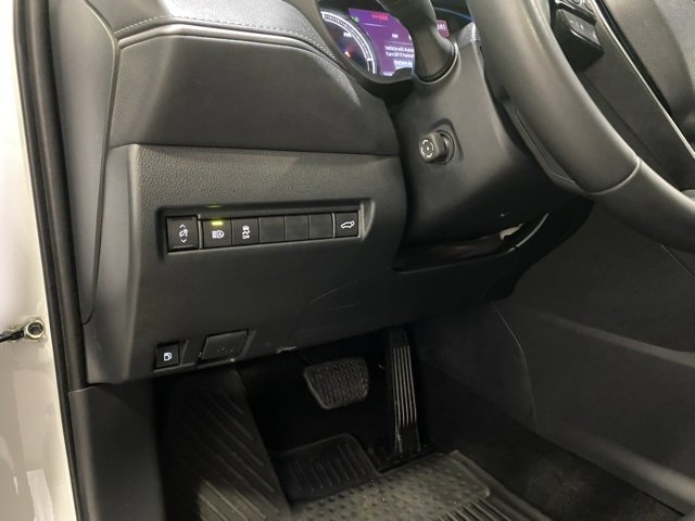 Certified 2024 Toyota Venza Nightshade image 16