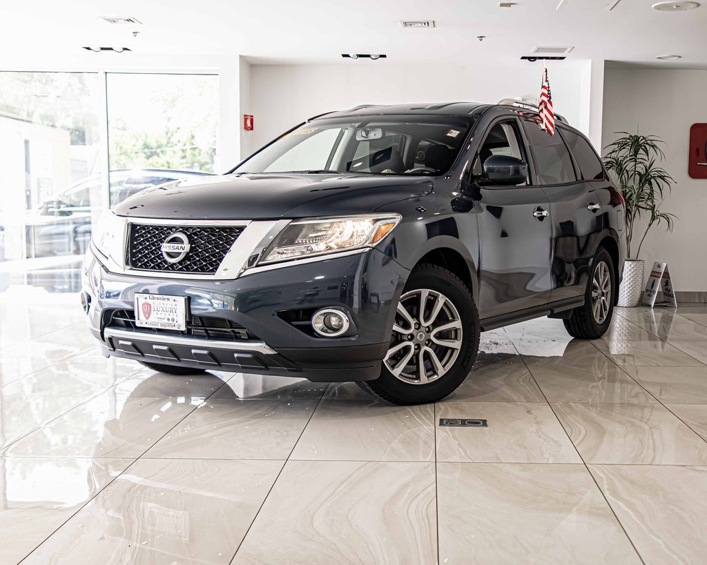 Used 2015 Nissan Pathfinder SV w/ Trailer Tow Package