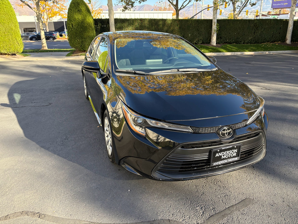 Used 2024 Toyota Corolla LE image 4