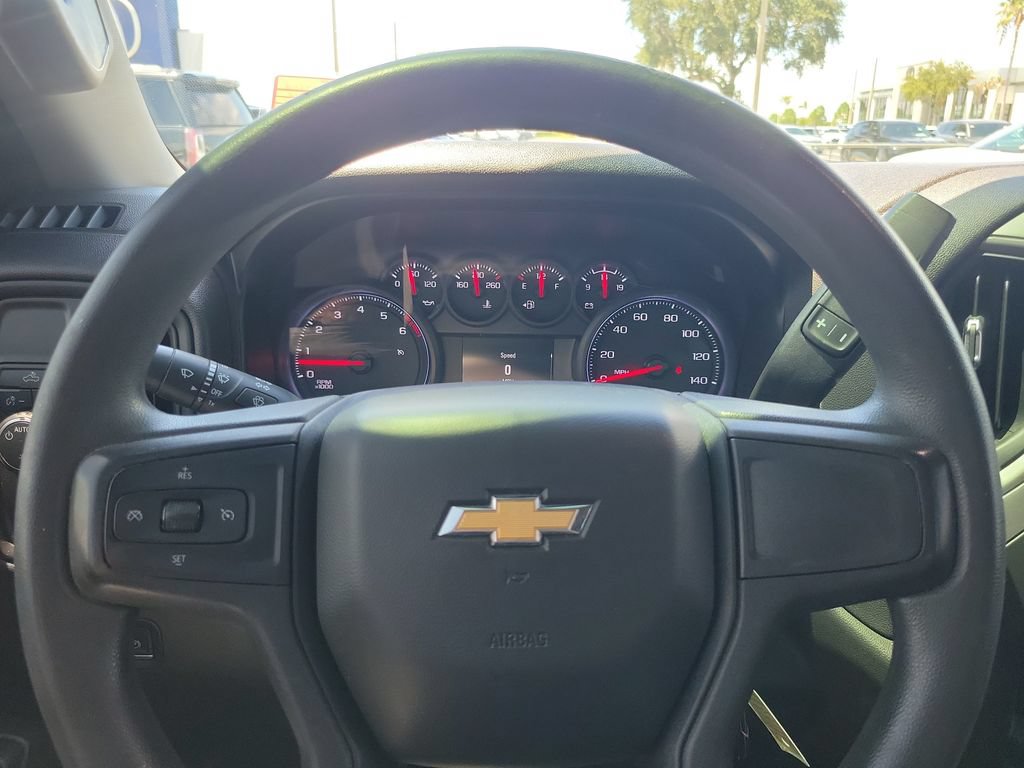 Used 2020 Chevrolet Silverado 1500 Custom w/ Custom Value Package RWD image 17